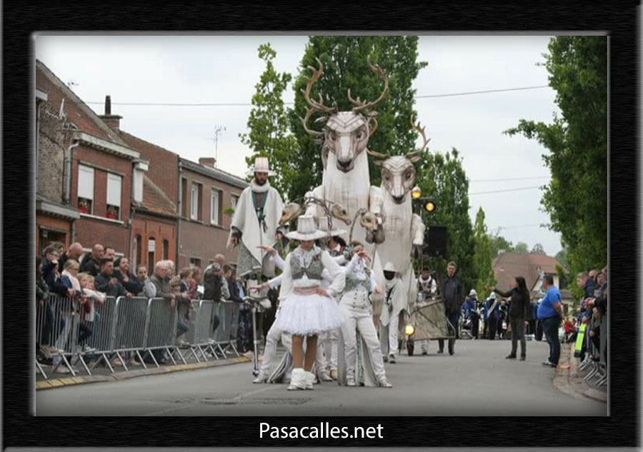 Pasacalles en Vilamacolum, Gerona