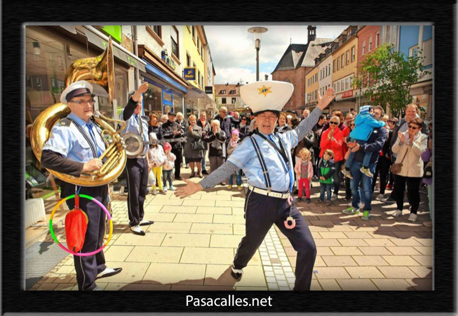 Pasacalles en Malaguilla, Guadalajara