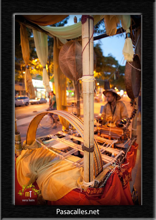 Pasacalles en Castellet i la Gornal, Barcelona