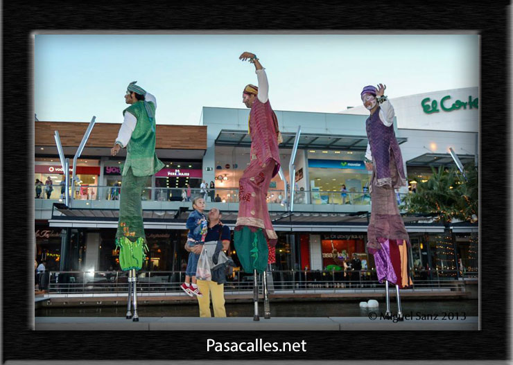 Pasacalles en Torre del Burgo, Guadalajara